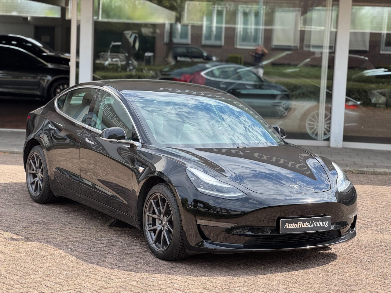 Tesla Model 3 - Long Range RWD Long Range AWD 75 kWh|4 jaar Tesla garantie! Compleet nieuwe Accupack! - AutoWereld.nl