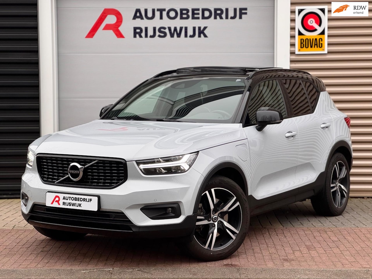 Volvo XC40 - 1.5 T4 Recharge R-Design Pano/Camera/AppleCarPlay - AutoWereld.nl