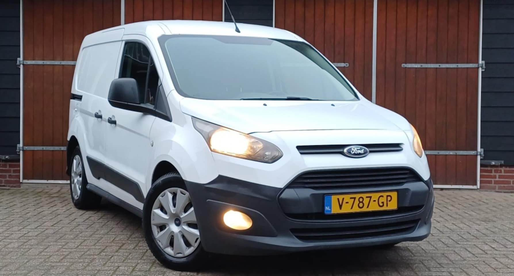 Ford Transit Connect - 1.6 TDCI L1, Bluetooth, Cruise control, All seasonbanden, Inrich - AutoWereld.nl