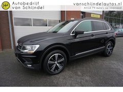 Volkswagen Tiguan - 1.4 TSI 150PK 4MOTION HIGHLINE OFFROAD AUTOMAAT PANORAMADAK 360CAMERA LEDER STOELVERWARMIN