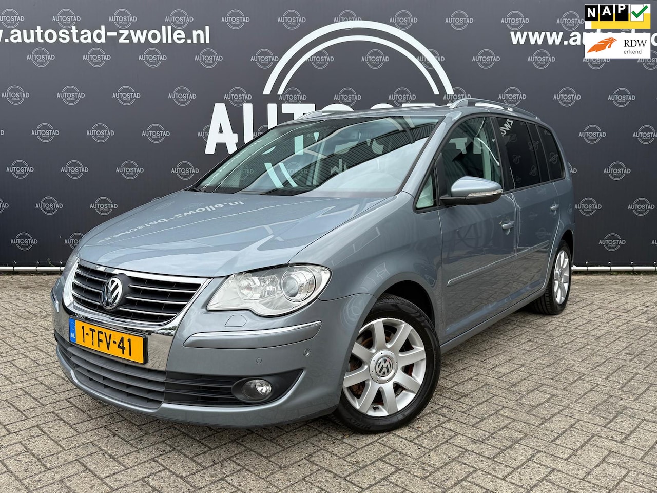 Volkswagen Touran - 1.4 TSI Highline Automaat / APK / NAP / Cruis Control / Elck. Ramen - AutoWereld.nl