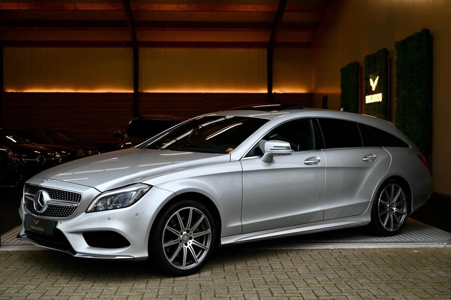 Mercedes-Benz CLS-klasse Shooting Brake - 400 4MATIC - AMG-Styling - Massage - Stuurverwarming - Distronic - Stoelventilatie - - AutoWereld.nl