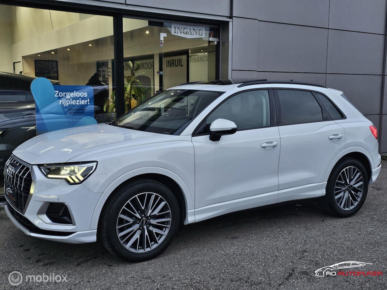 Audi Q3 - 35 TFSI Advanced Pro Line Plus Panorama/Leder/Matrix - AutoWereld.nl