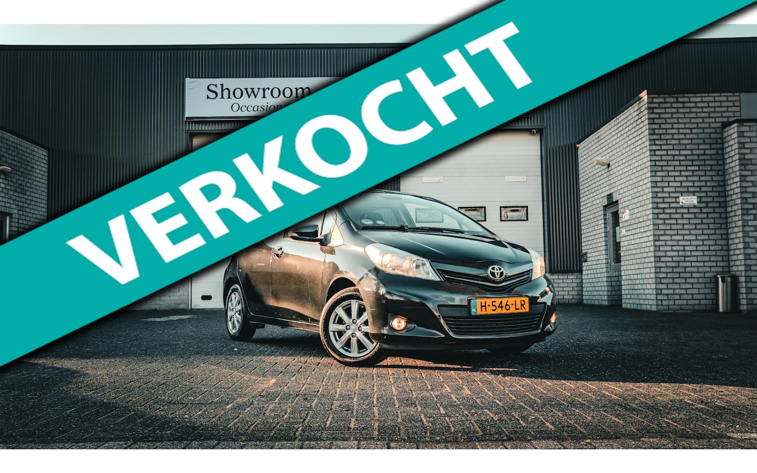 Toyota Yaris - 1.3 VVT-i Dynamic AUTOMAAT NAVI CAMERA - AutoWereld.nl