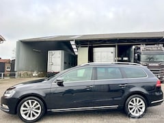 Volkswagen Passat Variant - 1.4 TSI 122pk dsg aut + f1 Highline - nap - dvd in hoofdsteunen - navi - clima - cruise