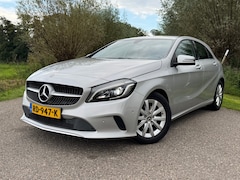 Mercedes-Benz A-klasse - 180 Business Solution - Navigatie - Camera - Automaat - LM Velgen - Stoelverwarming / Half