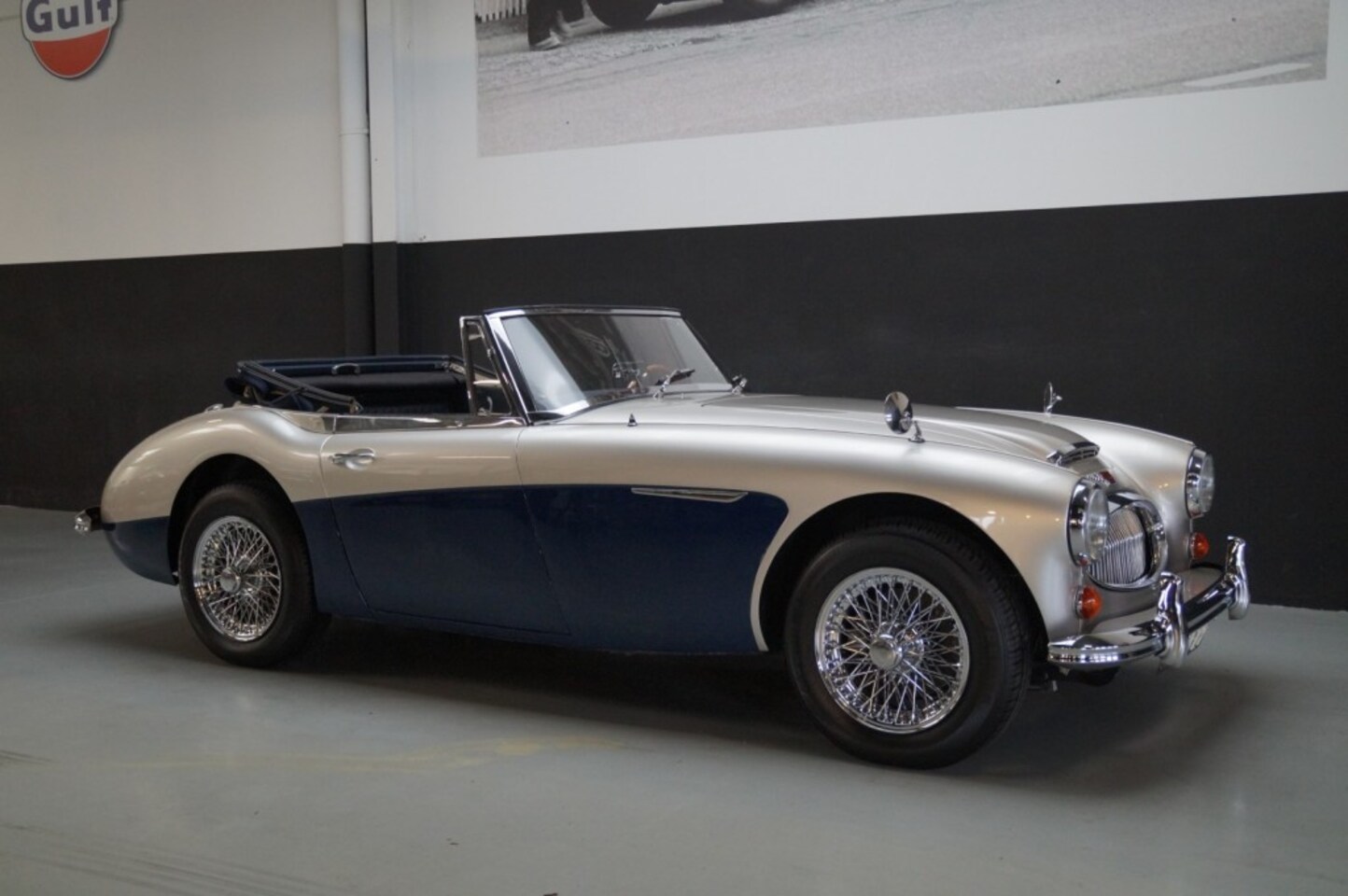 Austin Healey - MKIII BJ8 (1965) - AutoWereld.nl