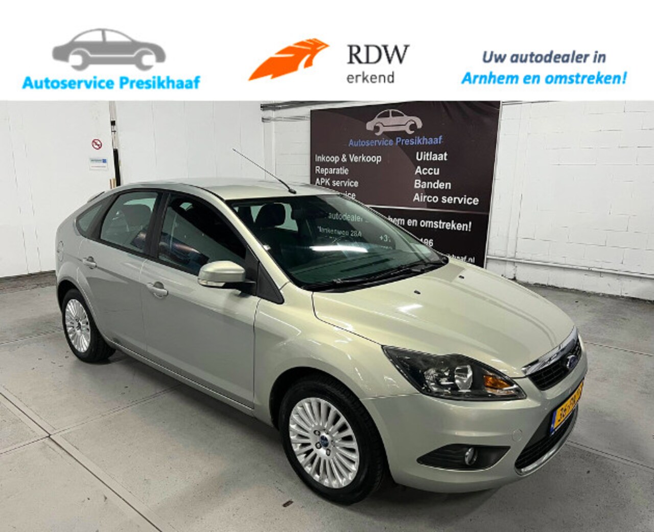 Ford Focus - 1.8 Limited NAVIGATIE / LM VELGEN / TREKHAAK - AutoWereld.nl