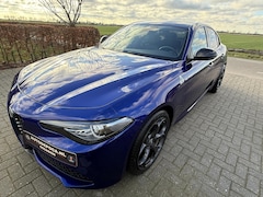 Alfa Romeo Giulia - 2.0 T Veloce 280 PK / ACHTERWIELAANDRIJVING en LSD Topstaat Blu Anodizzato