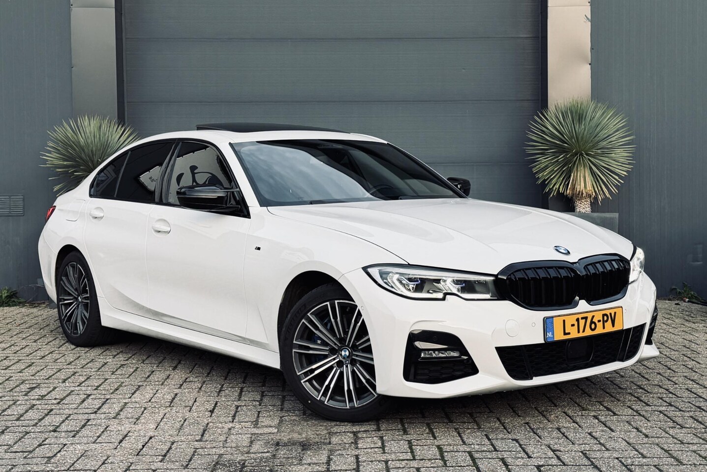 BMW 3-serie - 330e High Executive 330e High Executive - AutoWereld.nl