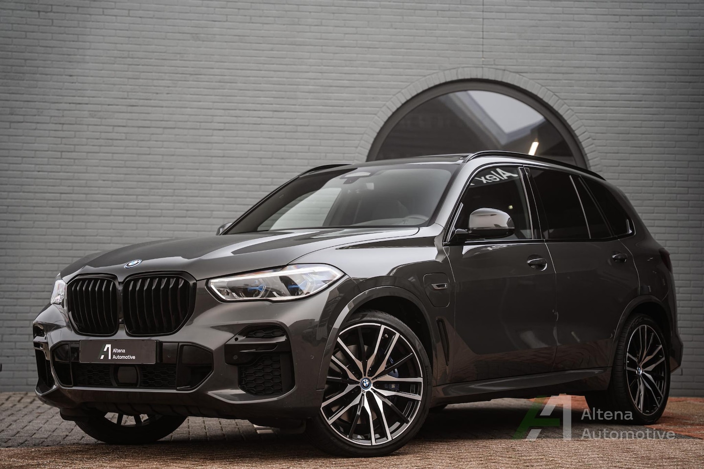 BMW X5 - xDrive45e Executive M-sport, BTW, comfortstoelen, 360, harman kardon, trekhaak - AutoWereld.nl