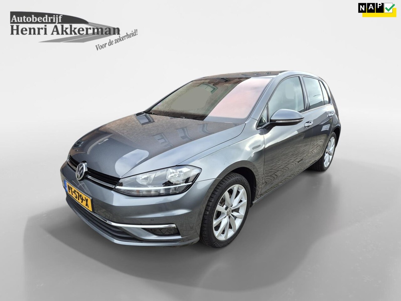 Volkswagen Golf - 1.5 TSI Highline 1.5 TSI Highline - AutoWereld.nl