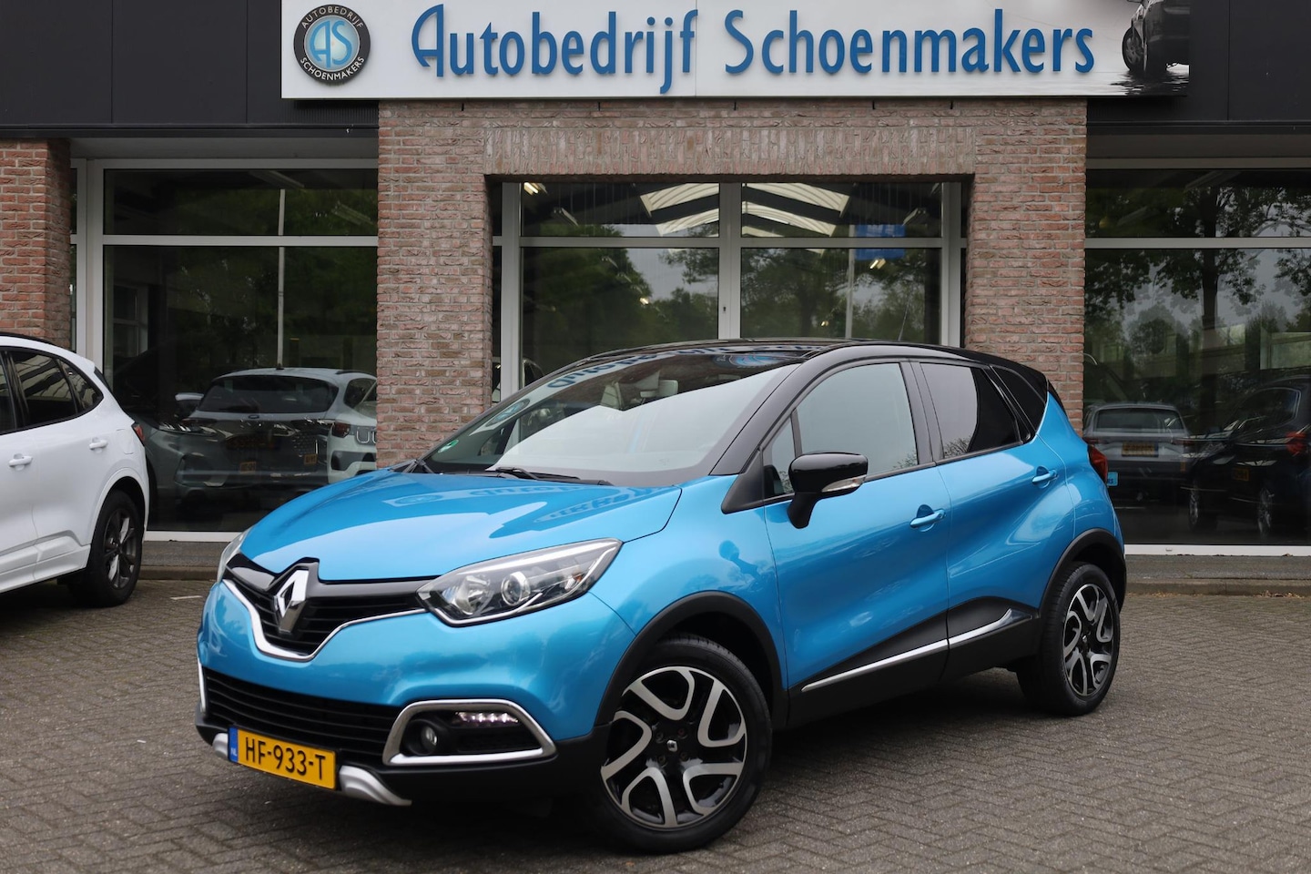Renault Captur - 0.9 TCe Dynamique TREKHAAK NAVI CRUISE CLIMA 17"LMV DUO-TONE NAP ENZ. - AutoWereld.nl