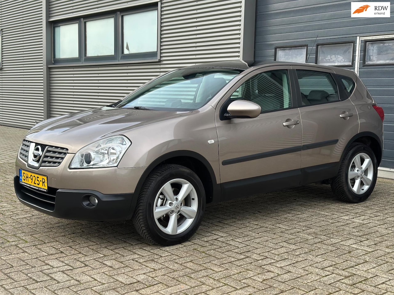 Nissan Qashqai - 1.6 Acenta PANO - CLIMA - NAVI - NWE APK - NETTE STAAT - AutoWereld.nl
