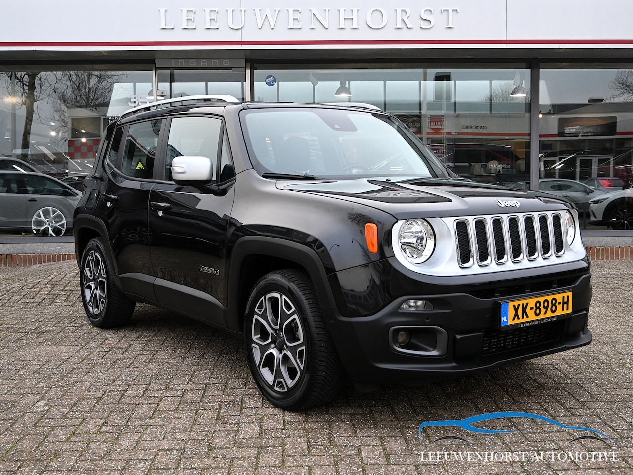 Jeep Renegade - 1.4 MultiAir Limited 1.4 MultiAir Limited, camera, adapt. cruise, navi, 2 x PDC, clima, voll. onderh. historie - AutoWereld.nl