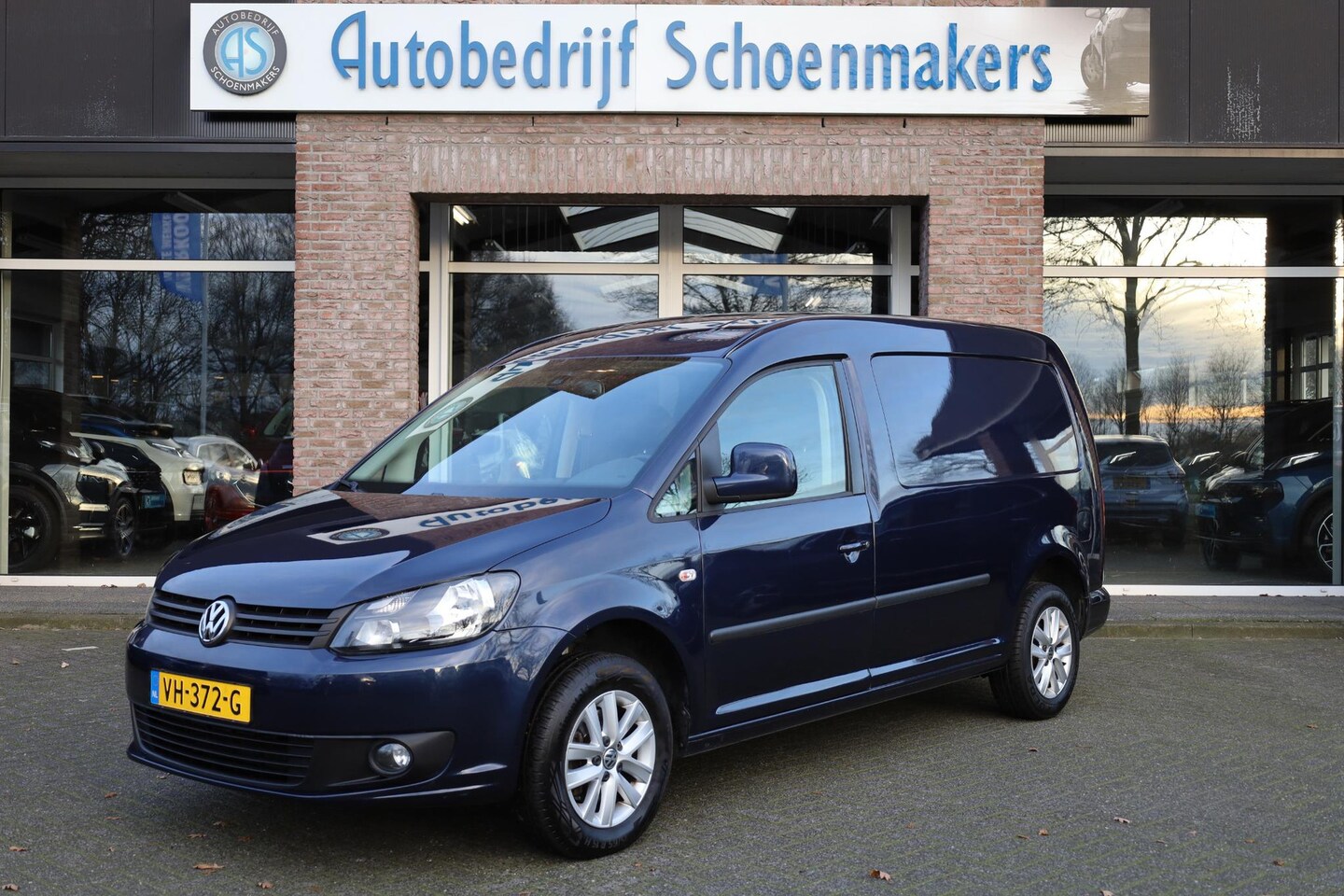 Volkswagen Caddy Maxi - 1.6 TDI BMT TREKHAAK TUSSENSCHOT CRUISE STOELVERWARMING NAVI LMV AIRCO NAP PDC BUMPERS-IN- - AutoWereld.nl