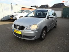 Volkswagen Polo - 1.4 TDI Trendline NAVI AIRCO