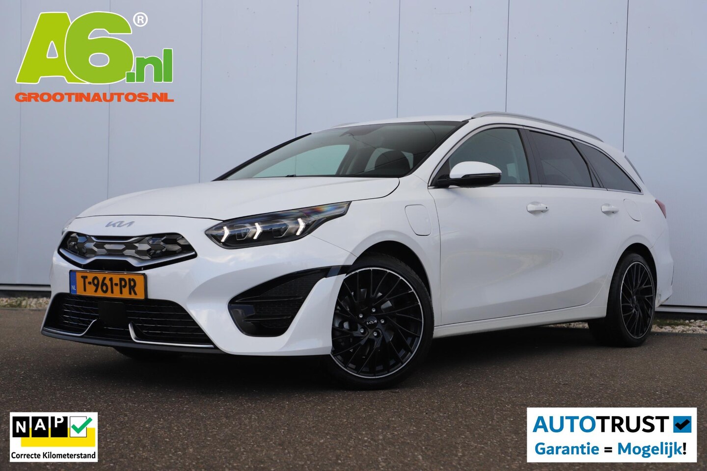 Kia Cee'd Sportswagon - Ceed 1.6 GDI PHEV DynamicPlusLine 18 inch LMV Navigatie Carplay Android Achteruitrijcamera - AutoWereld.nl