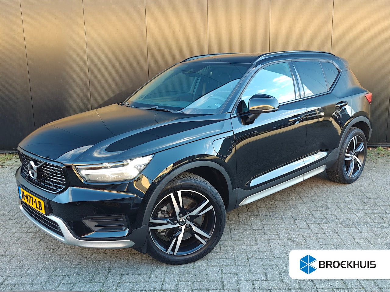 Volvo XC40 - 1.5 T5 Recharge R-Design | Achteruitrijcamera | Apple Carplay/Android Auto|telefoonintegra - AutoWereld.nl