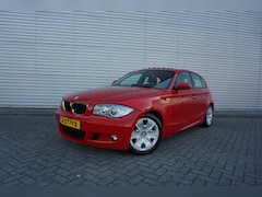 BMW 1-serie - 120i Executive AUTOMAAT - Climate / Navi / Pano / Cruise / Parkeers. / Elektr. ramen /