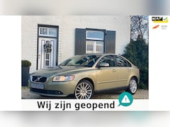 Volvo S40 - 1.6D Edition II|Leder|Bluetooth|Clima|Cruise|NAP|Nette auto