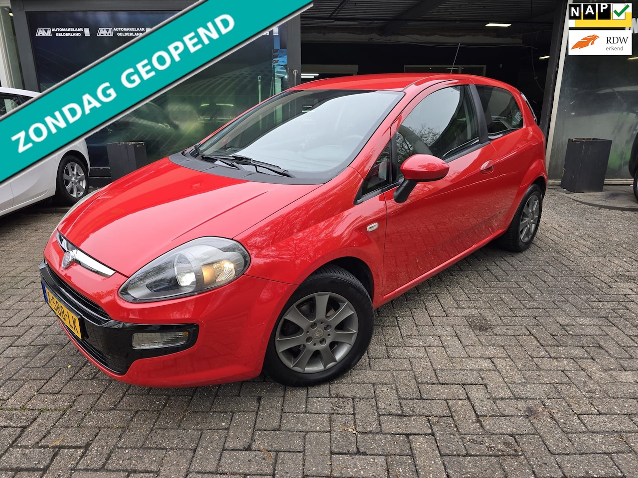 Fiat Punto Evo - 1.4 Business | 12MND GARANTIE | NW APK | AIRCO | ELEC RAMEN | - AutoWereld.nl