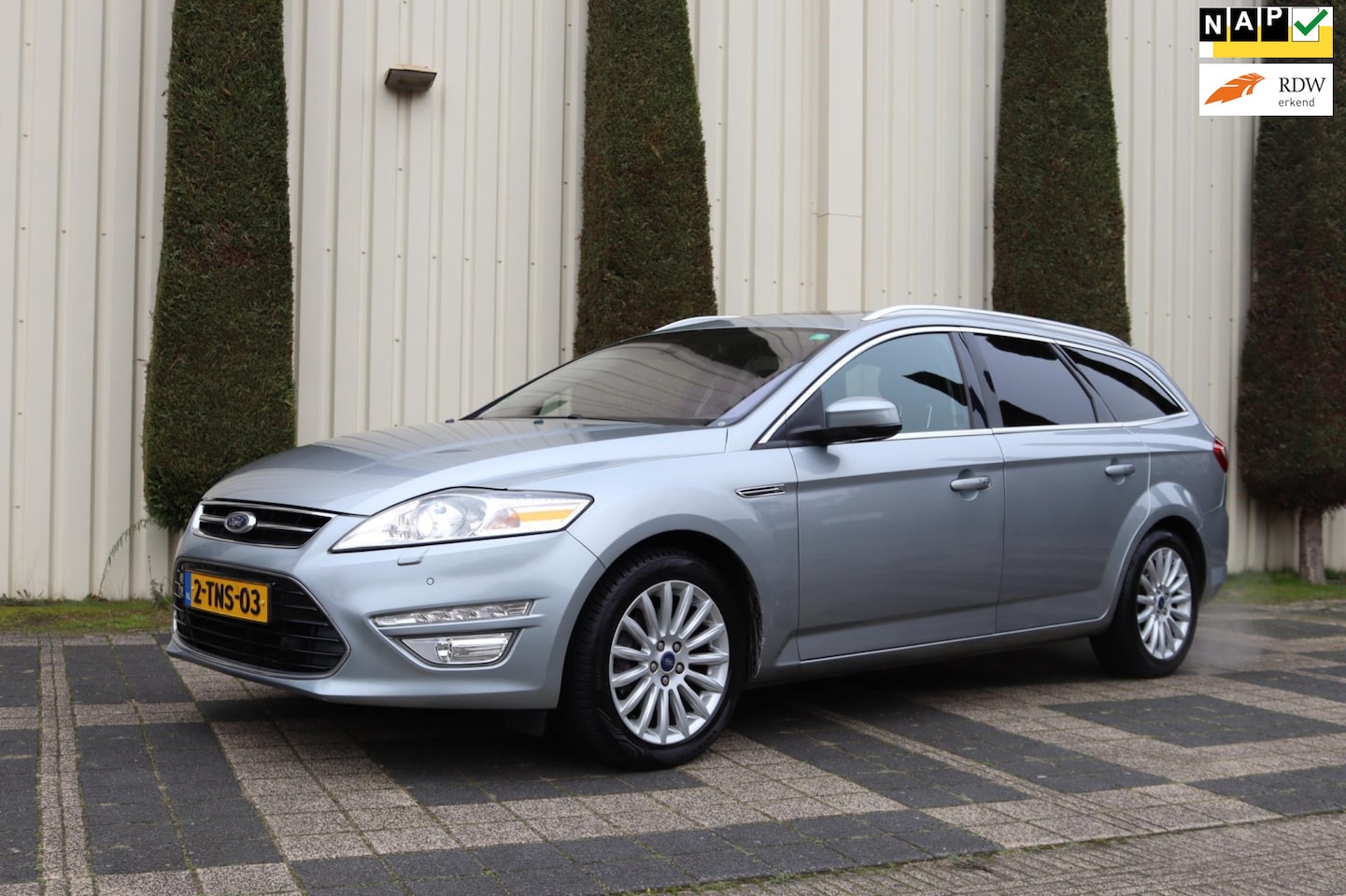Ford Mondeo Wagon - 1.6 EcoBoost Platinum ECC, NAVI, SCHUIFDAK, XENON - AutoWereld.nl