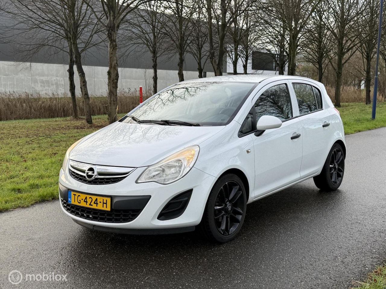 Opel Corsa - 1.4-16V*NEW APK 12/26*ONDERHOUDEN*AIRCO*5 DEURS - AutoWereld.nl