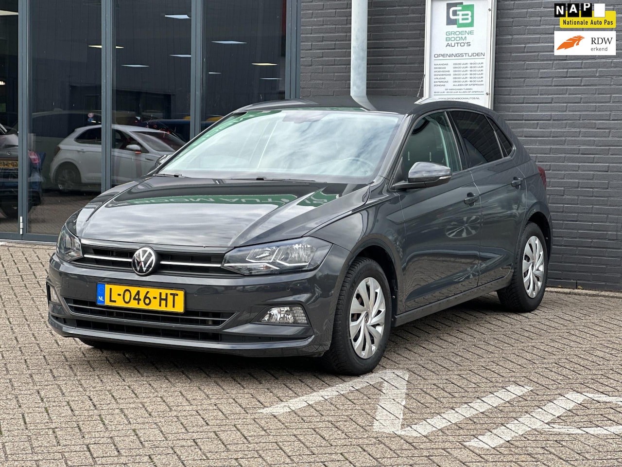 Volkswagen Polo - 1.0 TSI Comfortline Business/CAMERA/AIRCO/AUTOMAAT/NETTE STAAT!! - AutoWereld.nl