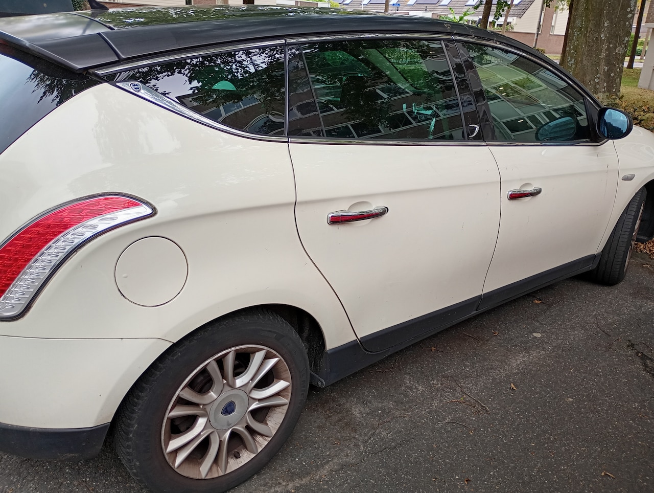 Lancia Delta - 1.4-16V Platino - AutoWereld.nl