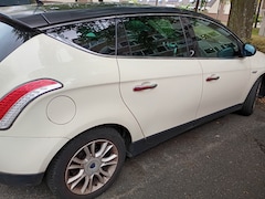 Lancia Delta - 1.4-16V Platino