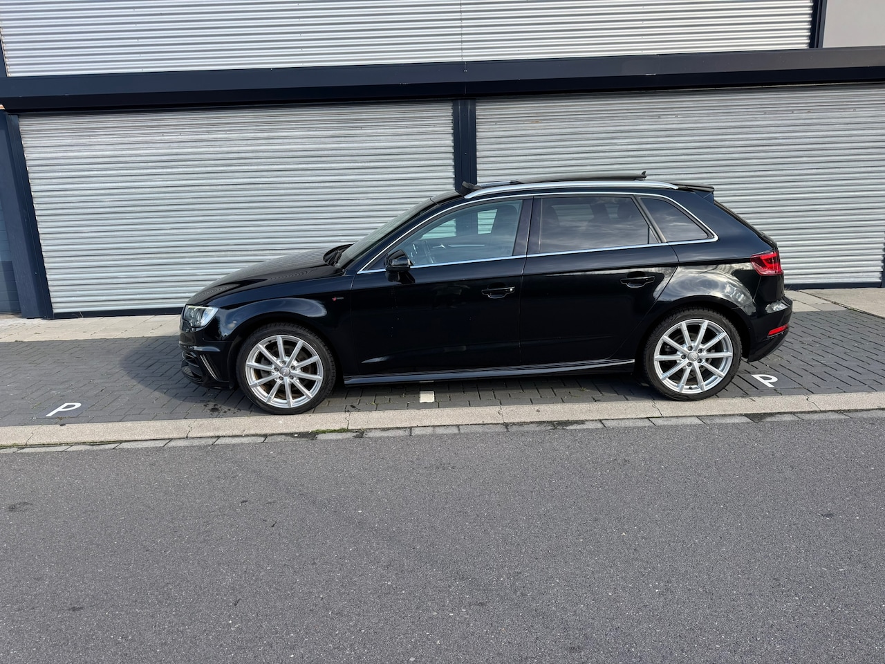 Audi A3 Sportback - 1.4 e-tron | Nw MEGATRONIC PHEV Ambition Pro Line plus - AutoWereld.nl