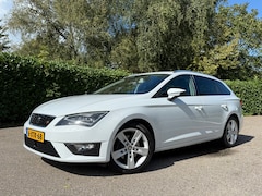 SEAT Leon ST - 1.4 TSI ACT FR Dynamic Automaat | Panoramadak | Leder/Alcantara | Navi | 17" Velgen | Stoe