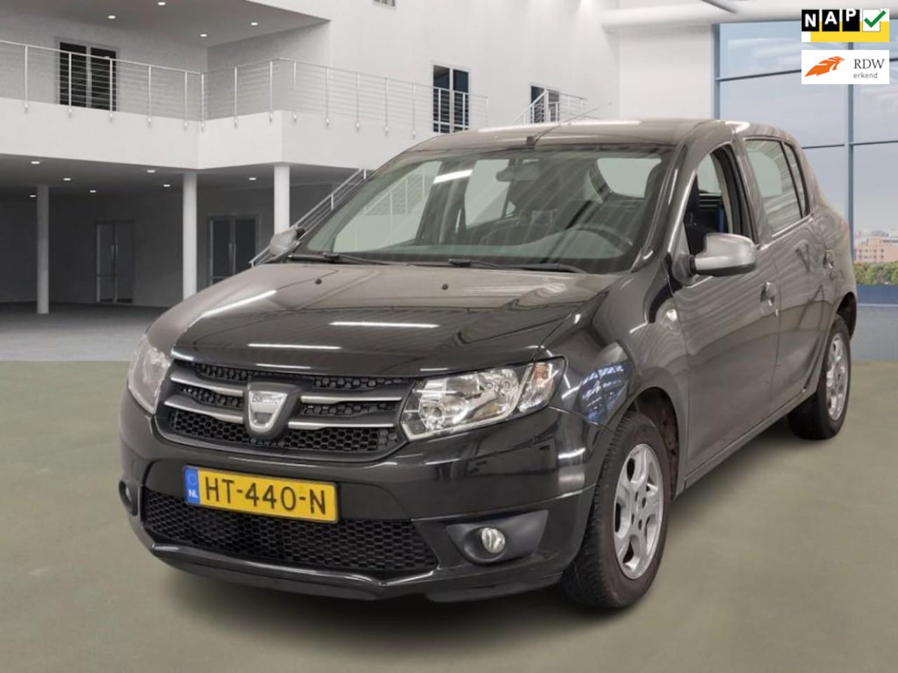 Dacia Sandero - 0.9 Tce 10th Anniversary 0.9 TCe 10th Anniversary - AutoWereld.nl