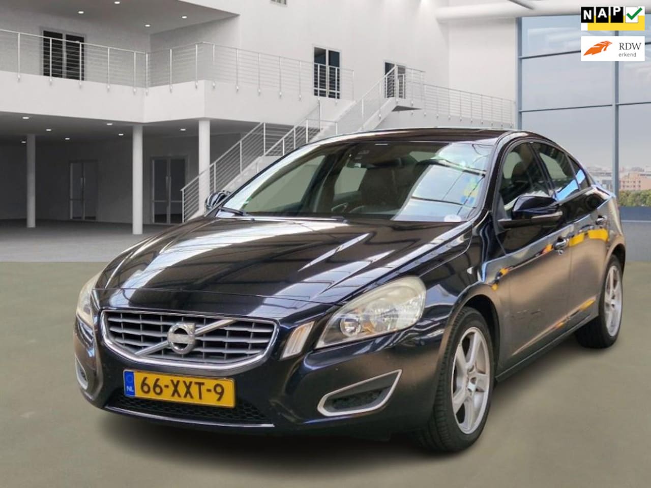 Volvo S60 - 2.0 D4 Kinetic 2.0 D4 Kinetic - AutoWereld.nl