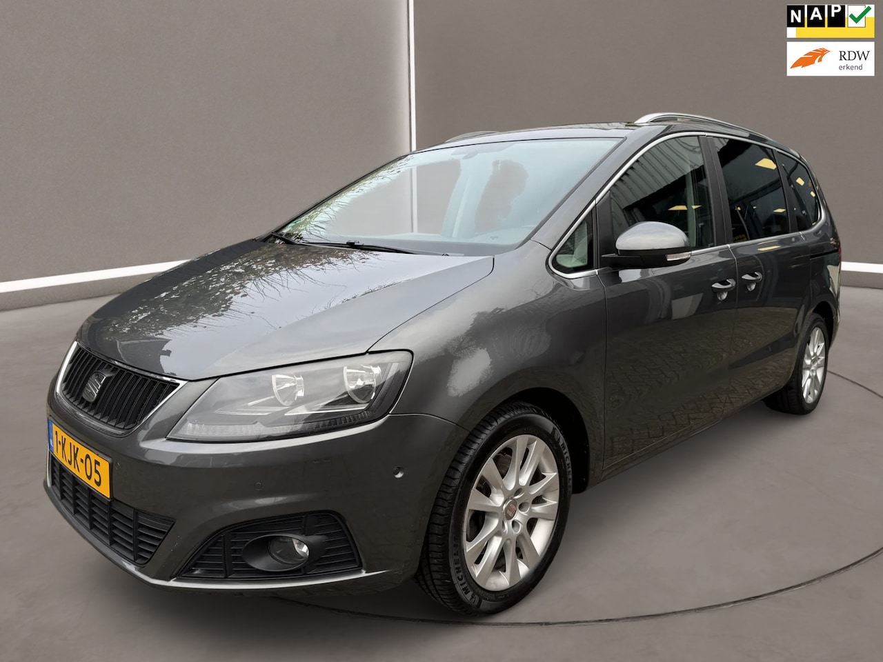 SEAT Alhambra - 1.4 TSI Businessline Executive 150 Pk 7 Pers. Airco Navi Panodak Motor Revisie - AutoWereld.nl