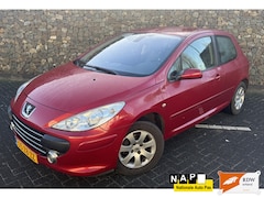 Peugeot 307 - 1.6-16V Premium Airco NAP