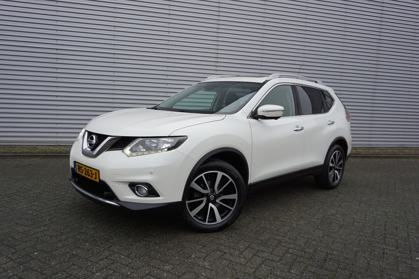 Nissan X-Trail - 1.6 DIG-T Connect Edition 1e Eigenaar - Climate / Navi / Cruise / Camera / Parkeers. / Lm - AutoWereld.nl