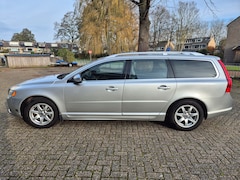 Volvo V70 - 2.5FT Summum