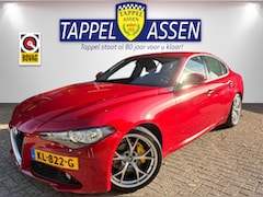 Alfa Romeo Giulia - 2.2 Eco Business Super 19inch/Harman kardon/Q2