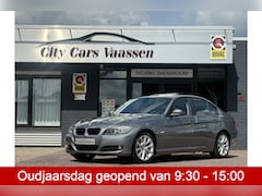 BMW 3-serie - 320i youngtimer 170 pk navigatie climate ctr cruise ctr schuif-kanteldak pdc v/a xenon lmv