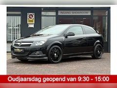 Opel Astra GTC - 1.8 Cosmo 141 pk apple carplay airco cruise ctr spoiler pakket ABC uitlaat systeem lmv 18