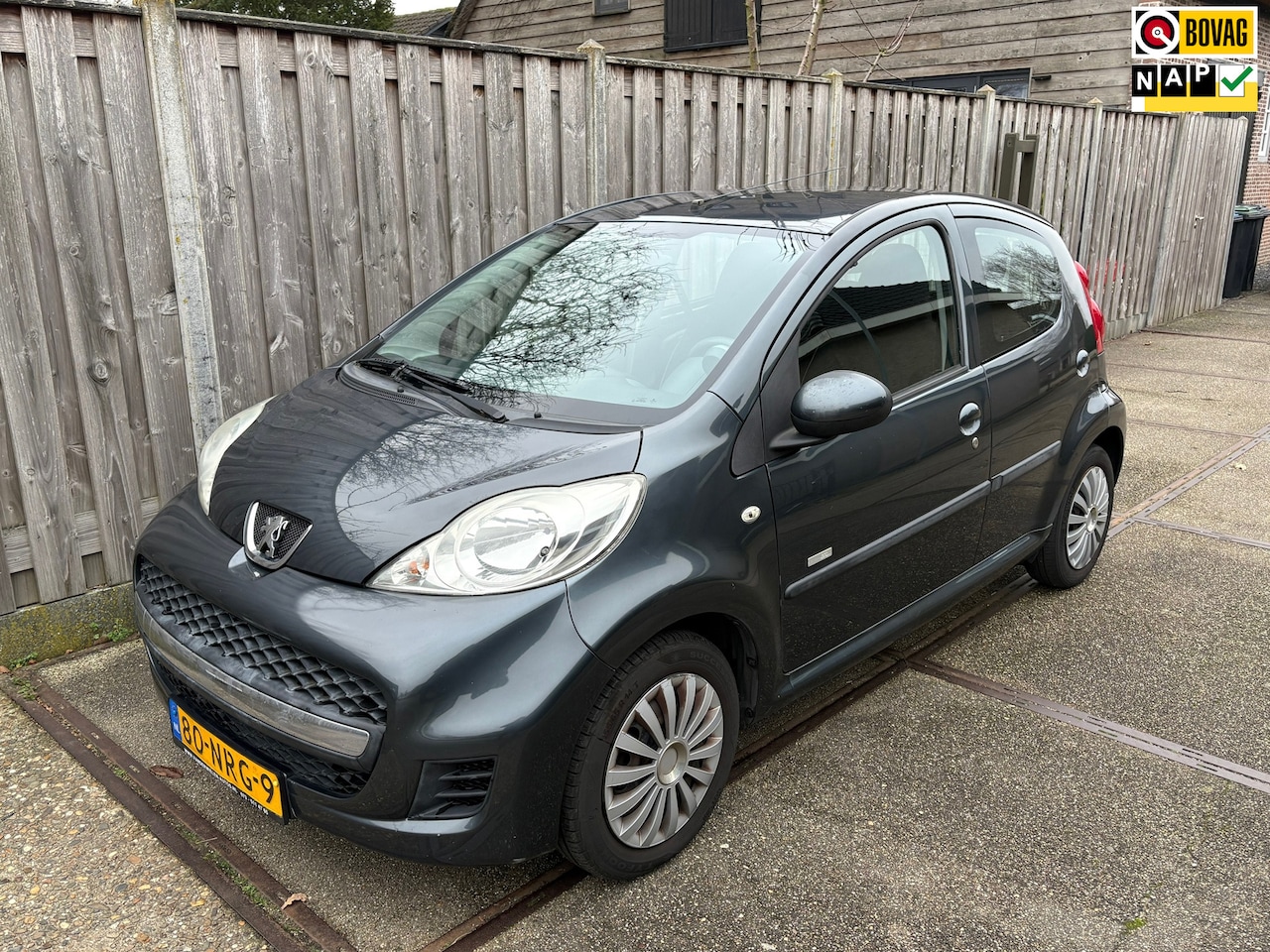 Peugeot 107 - 1.0-12V - AutoWereld.nl