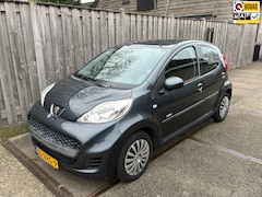 Peugeot 107 - 1.0-12V