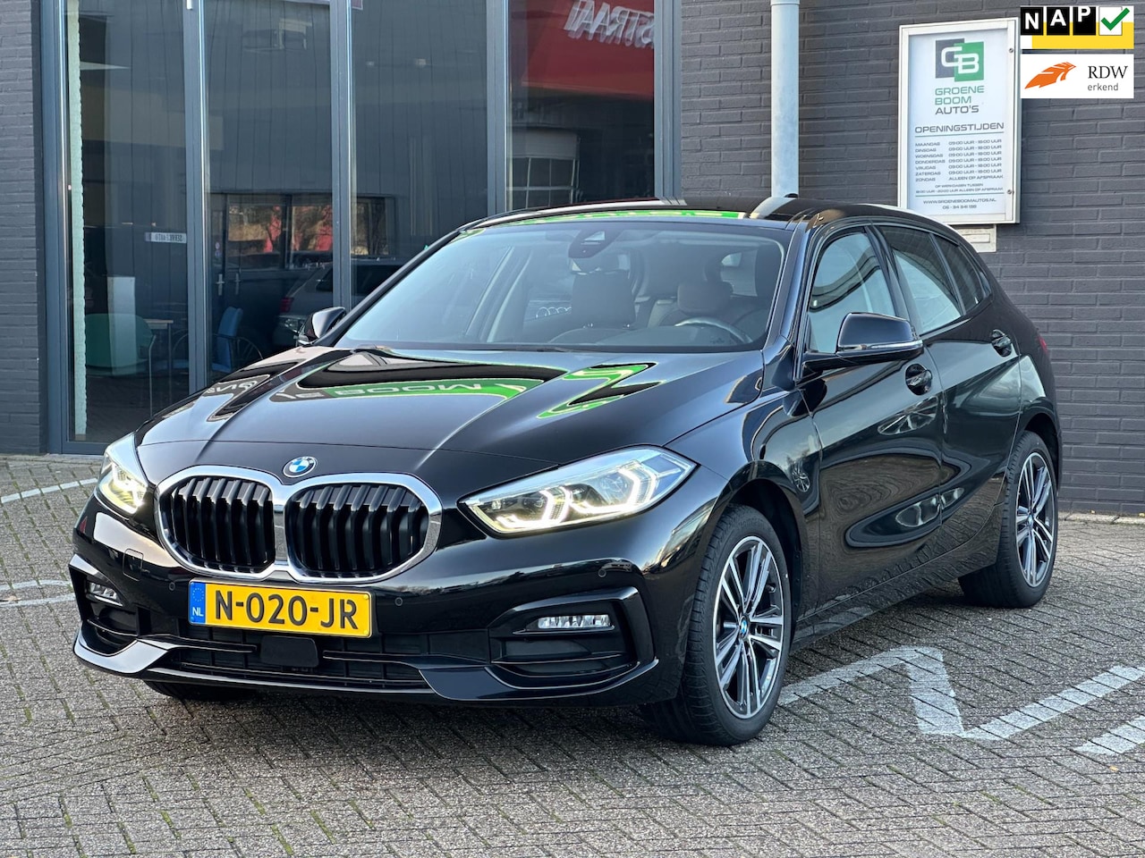 BMW 1-serie - 118i Business Edition/1STE EIG/CARPLAY/NL-AUTO NAP/BTW-AUTO!! - AutoWereld.nl