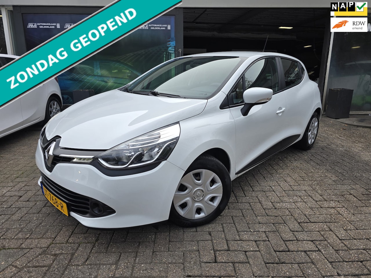 Renault Clio - 0.9 TCe Eco2 Expression | 2E EIGENAAR | 12MND GARANTIE | NW APK | NAVI | AIRCO | - AutoWereld.nl
