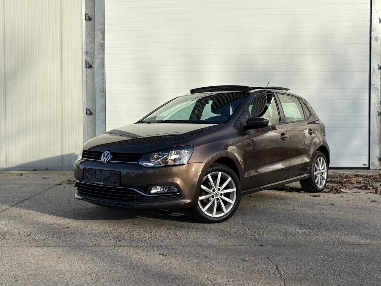 Volkswagen Polo - 1.2 TSI Highline I Pano I Stoelverwaming I PDC - AutoWereld.nl