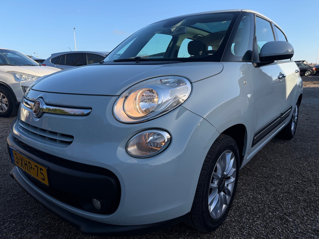Fiat 500 L - 0.9 TwinAir Lounge Vol Option Camera Leer Pano Nieuwe Apk en Beurt - AutoWereld.nl