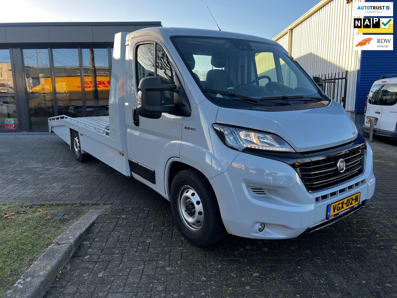 Fiat Ducato - 35H 2.3 MultiJet L4H1 autotransporter tijhof bak chauferstoel automaat 180 pk eertse eigen - AutoWereld.nl