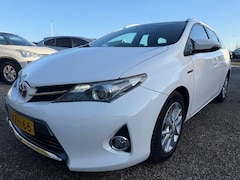 Toyota Auris Touring Sports - 1.8 Hybrid Dynamic Dealer Onderhouden Camera Cruise Keyless Zeer Nette Auto
